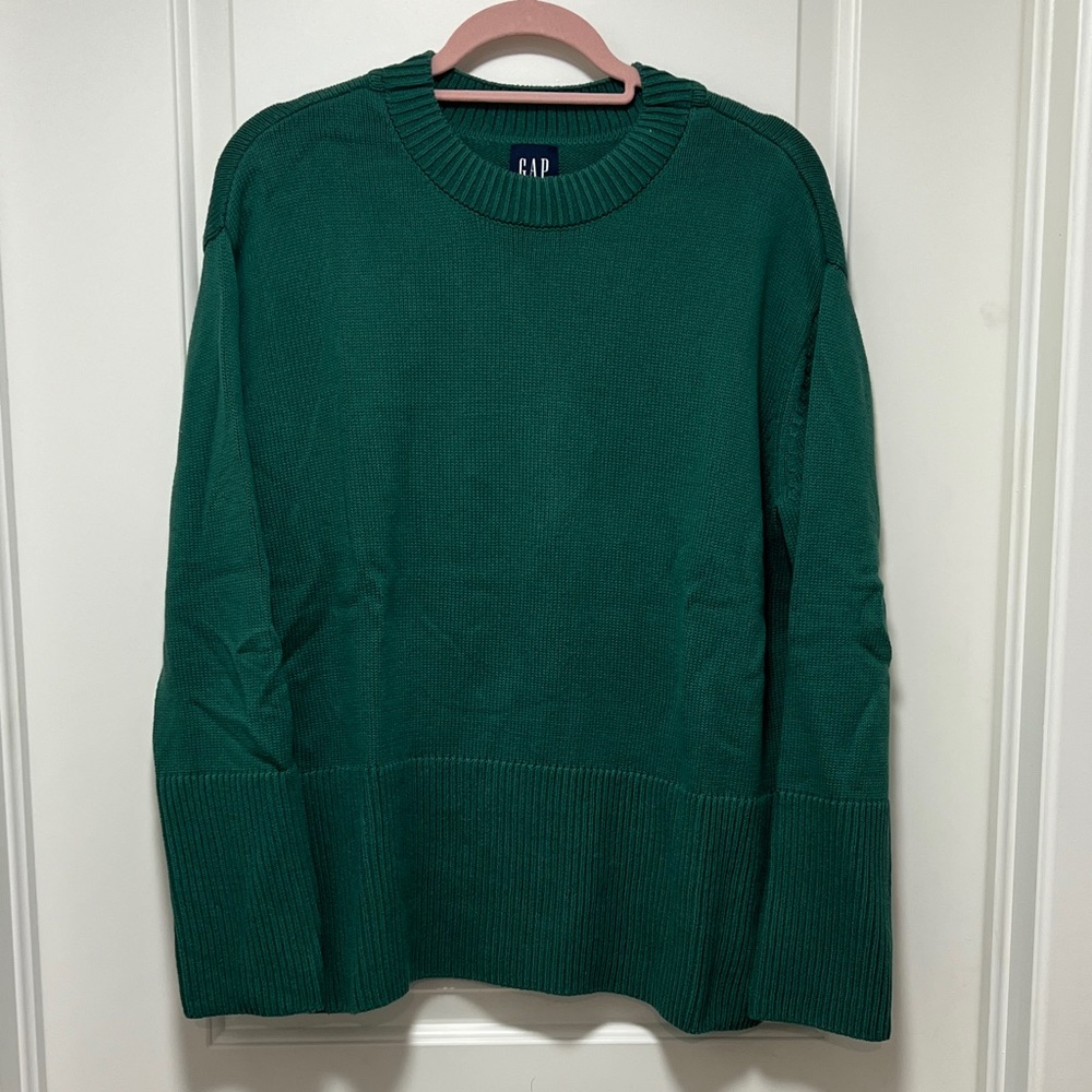 GAP Women's Green Crewneck Sweater